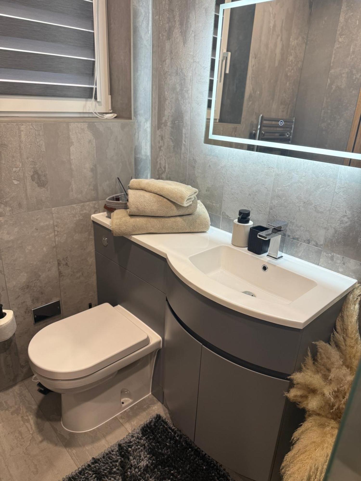 New Built Cosy Apartment Within Walking Distance Of Churchill Hospital Оксфорд Экстерьер фото